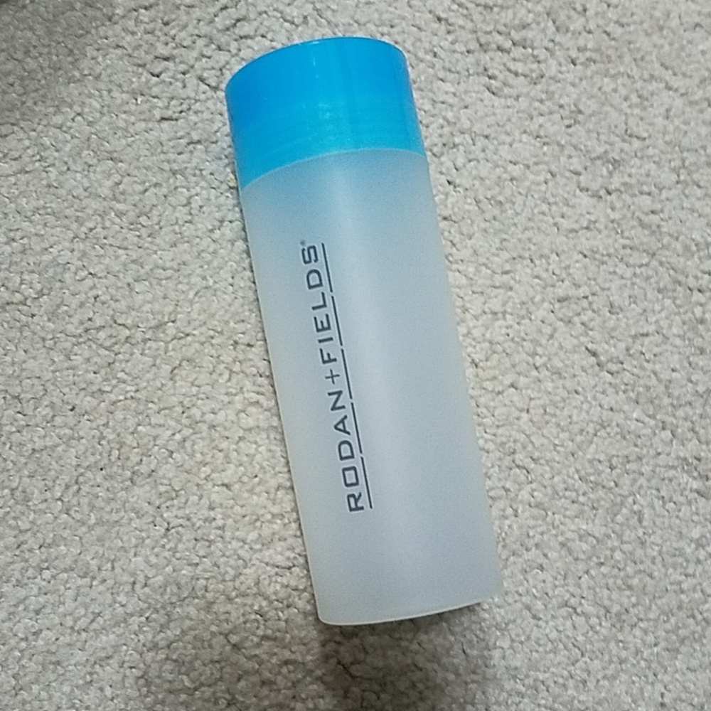 Rodan and fields roller case